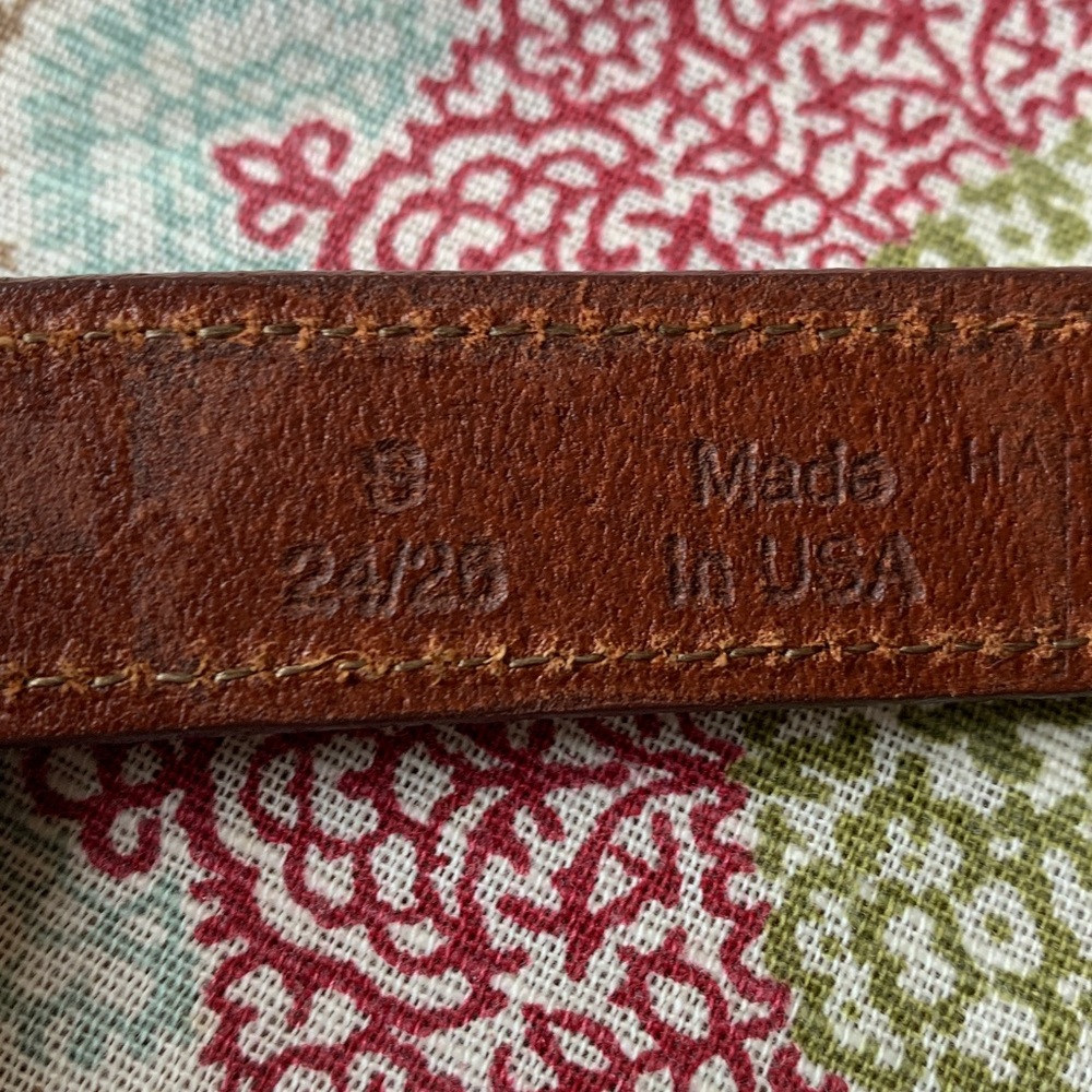 Brown Leather Western-Style Belt with Decorative Silver Hardware - Picture 5 of 15